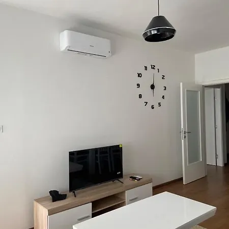 Apartman Ada شقة Rebrovac